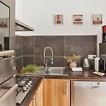 Location Pour 2 Personnes Amarylis à Avec Jardin Piscine Barbecue *