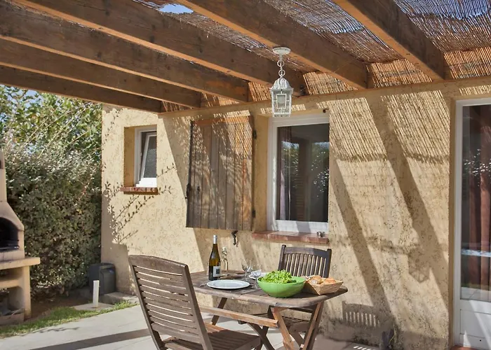 Amarylis A Location 2 Pers Avec Clim Jardin Piscine Et Barbecue Villa